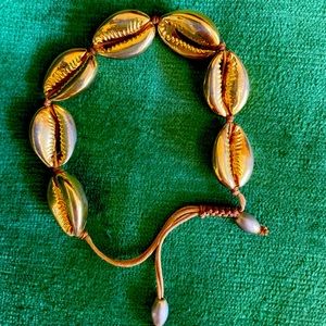 Tohum Small Puka Shell Bracelet